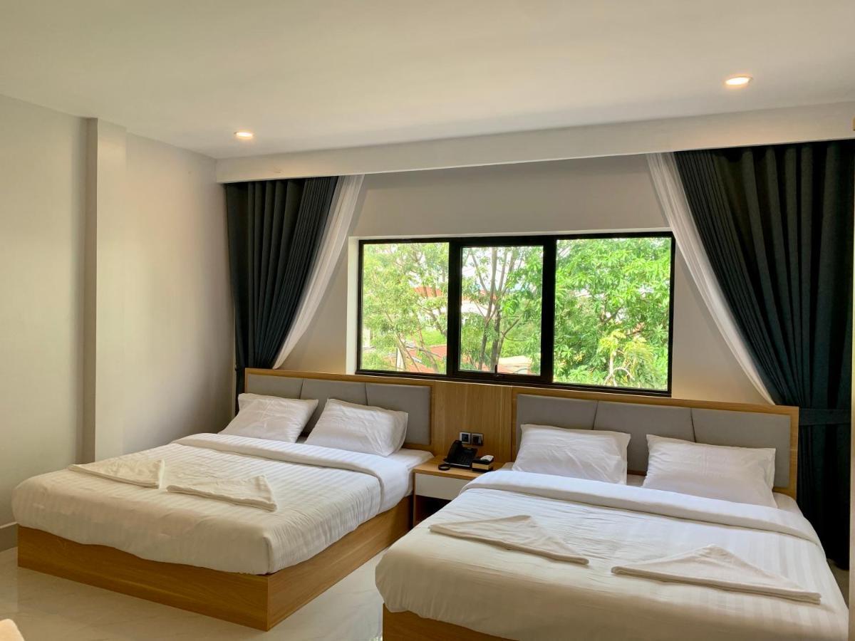 Nico'S Hotel And Skybar Siem Reap Exterior photo