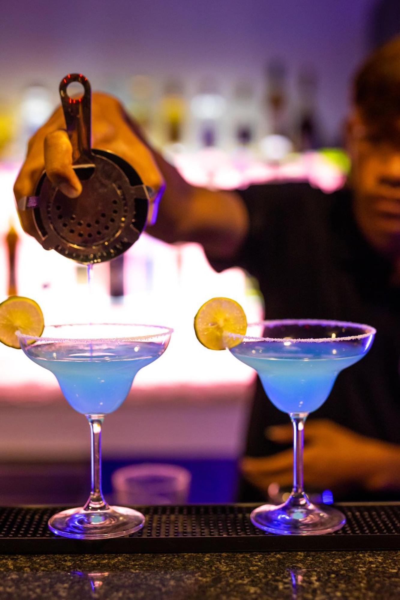 Nico'S Hotel And Skybar Siem Reap Exterior photo