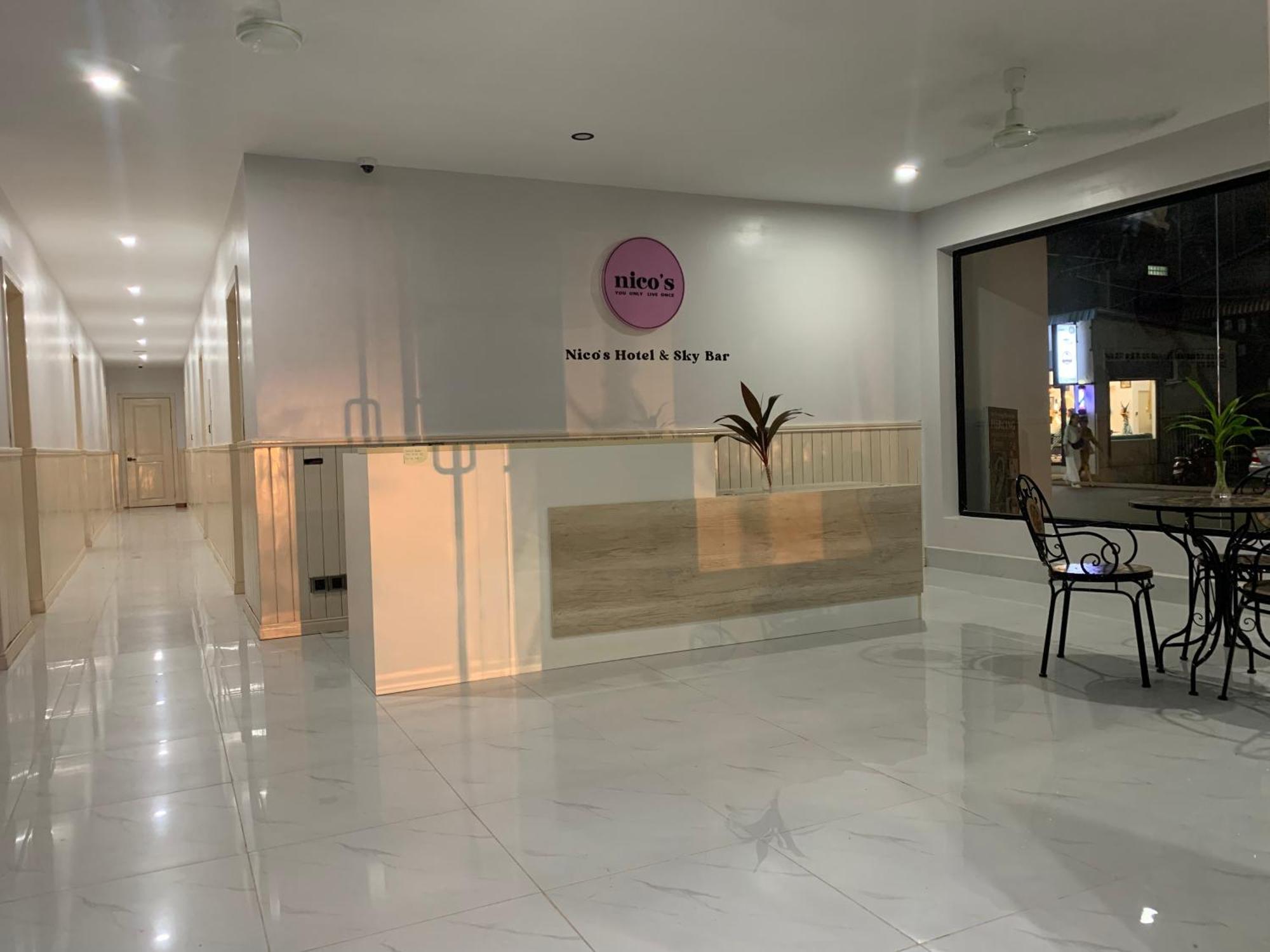 Nico'S Hotel And Skybar Siem Reap Exterior photo